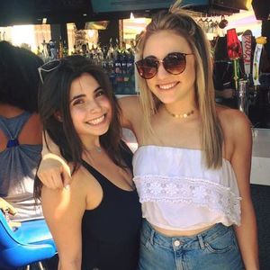 Meet your Posher, Danielle